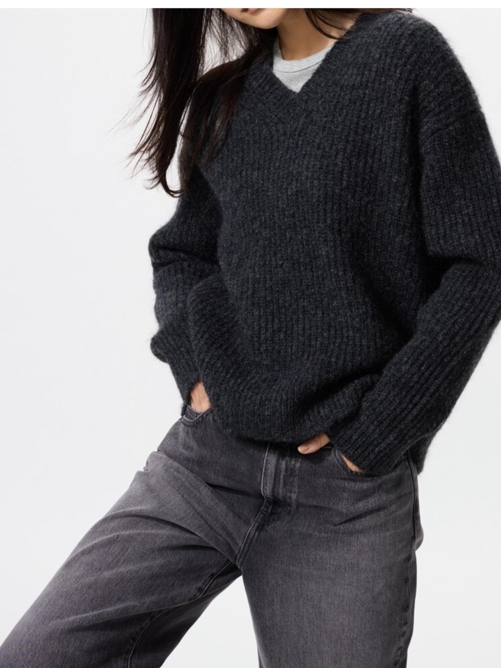Uniqlo Women's Charcoal V-Neck Sweater